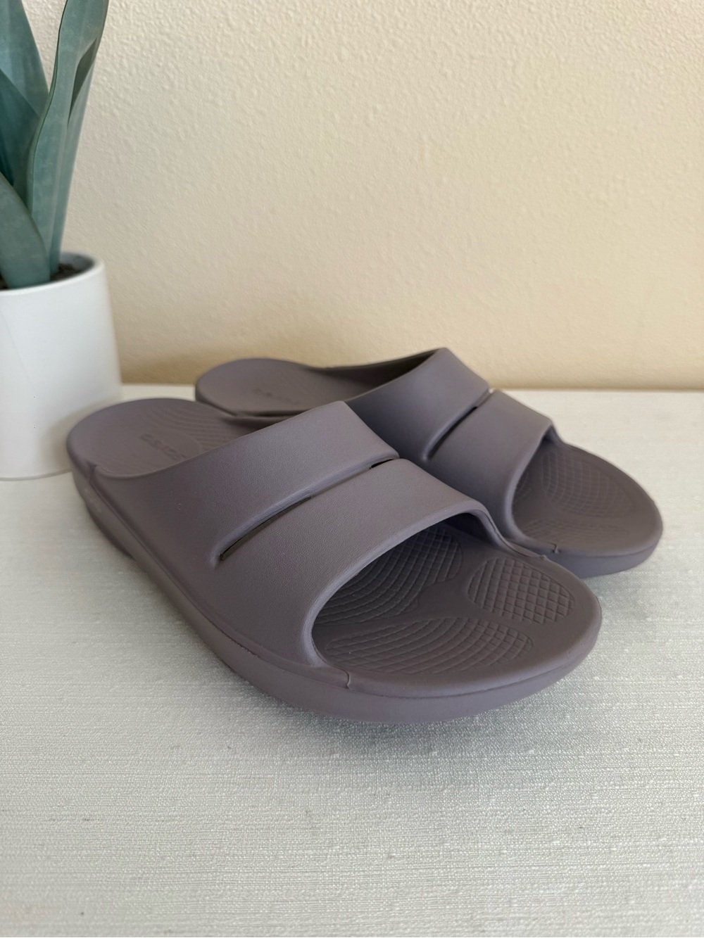 OOFOS Unisex Slide Sandals - Gray/Purple
